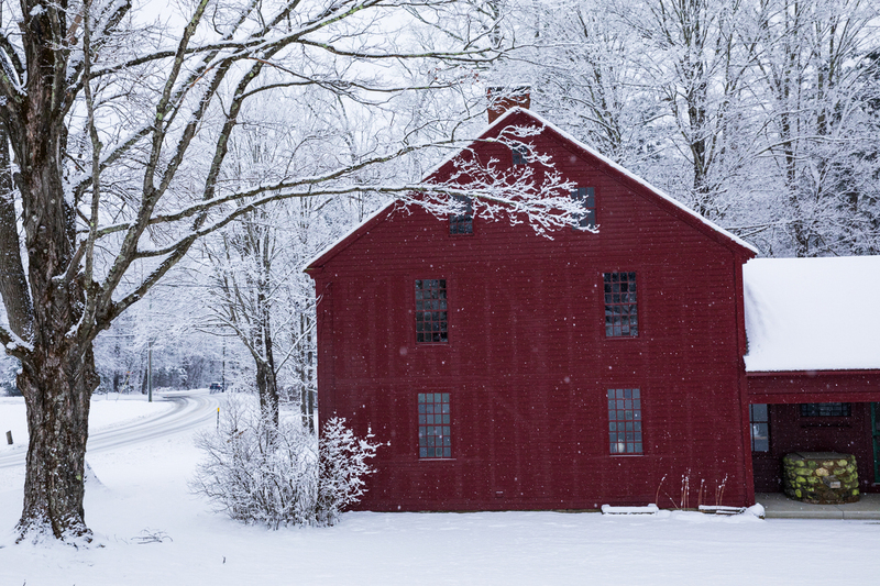winter red barn_2M0A1495.jpg