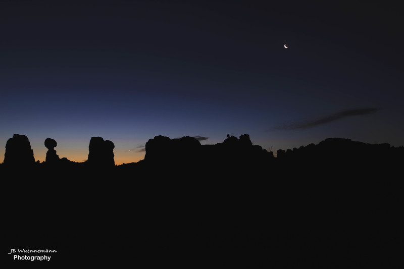 Arches Ballance Rock Sunrise(1).jpg