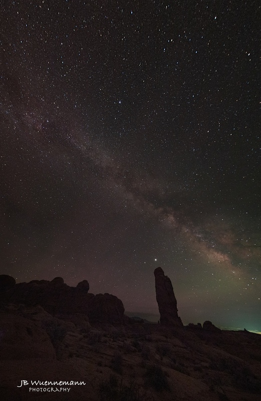 Arches Spire PanoramaMilkyway.jpg