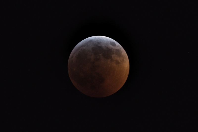 Blood Moon at 11-41pm.jpg
