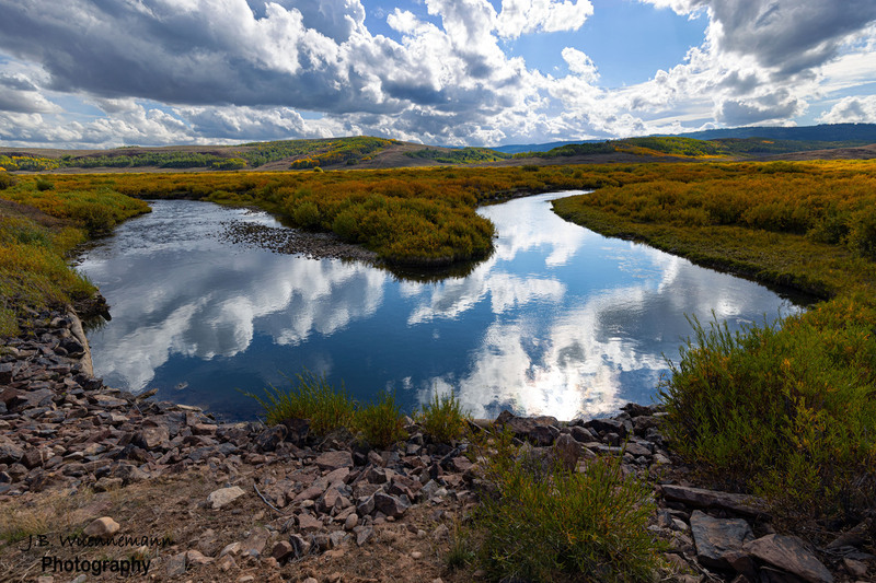 Fall Starting in the bend.jpg