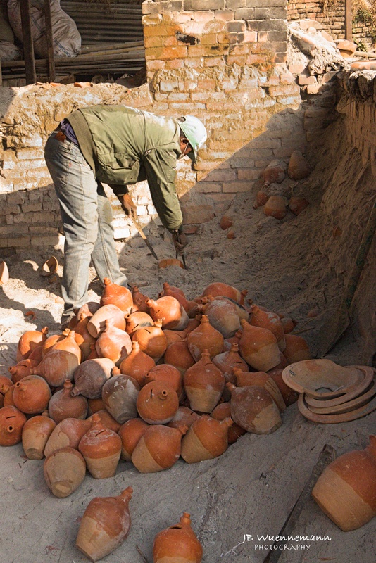Kathmandu Making Pottery_1.jpg