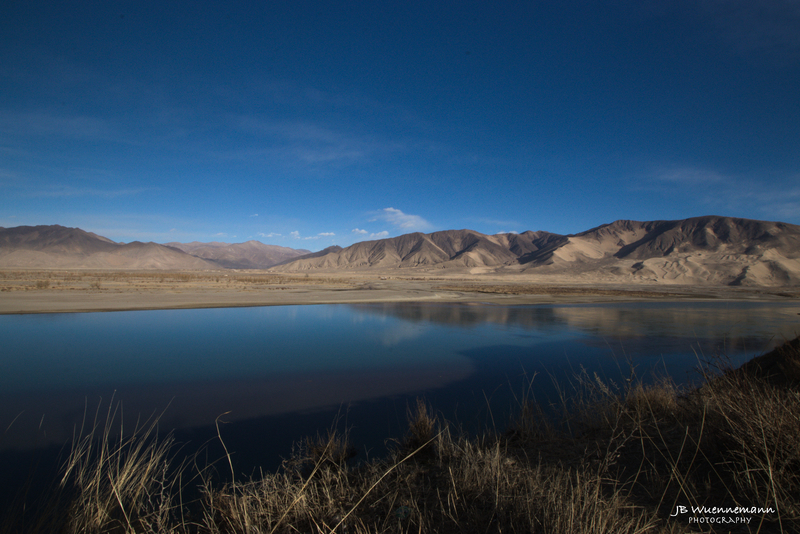 Lake in Xigaze Reflection.jpg