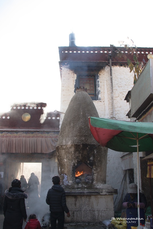 Lhasa Offering Fire_1.jpg