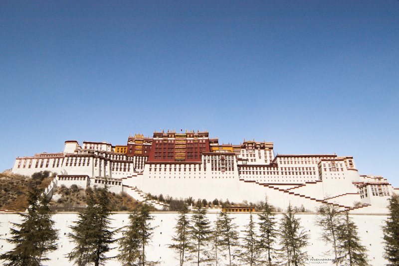 Lhasa Potala Palace Daytime.jpg