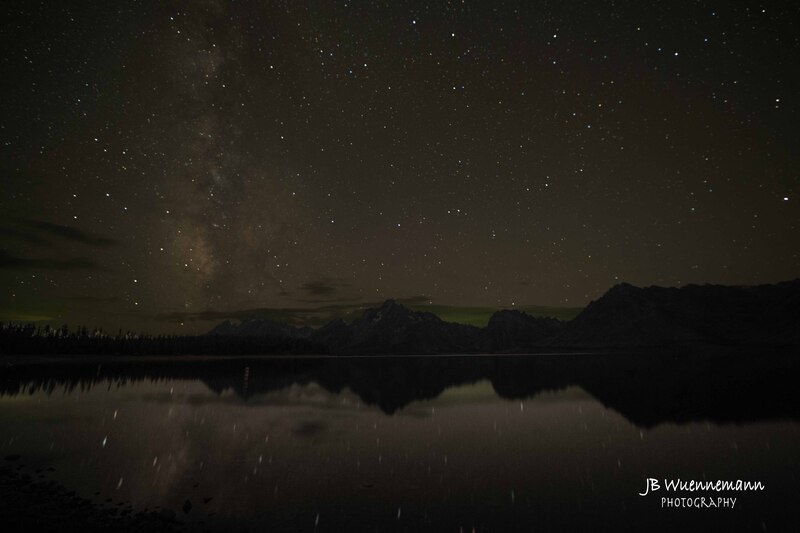 Milkyway over Jackson Lake.jpg