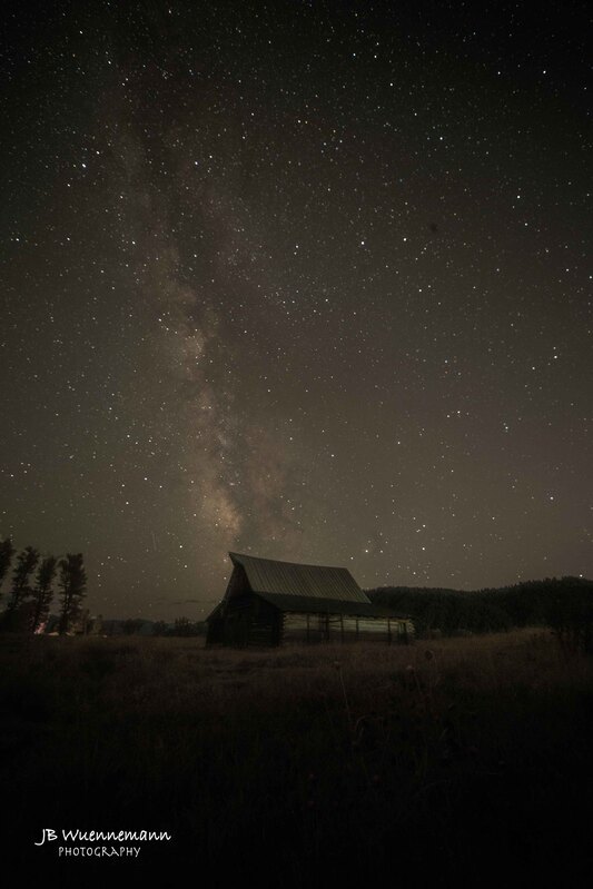 Mormon Barn 800 ISO 25sec small(1).jpg