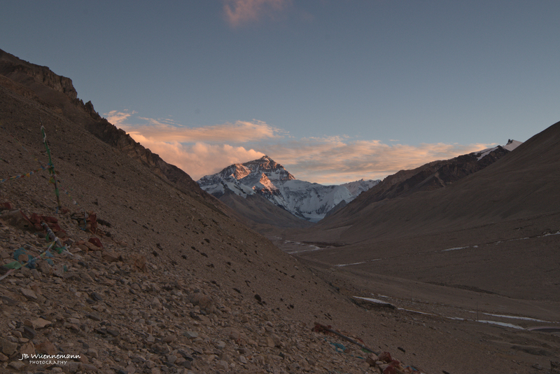 Mount Everest Sunset.jpg
