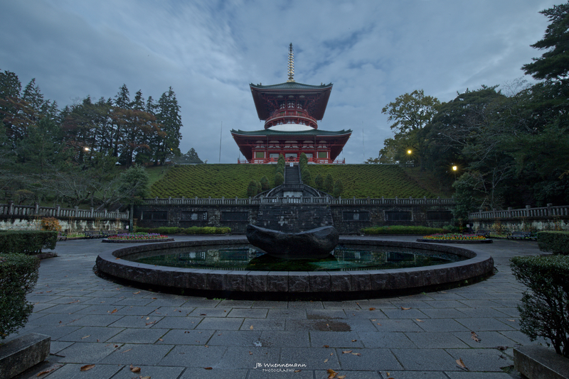 Narita Shrine Autumn.jpg