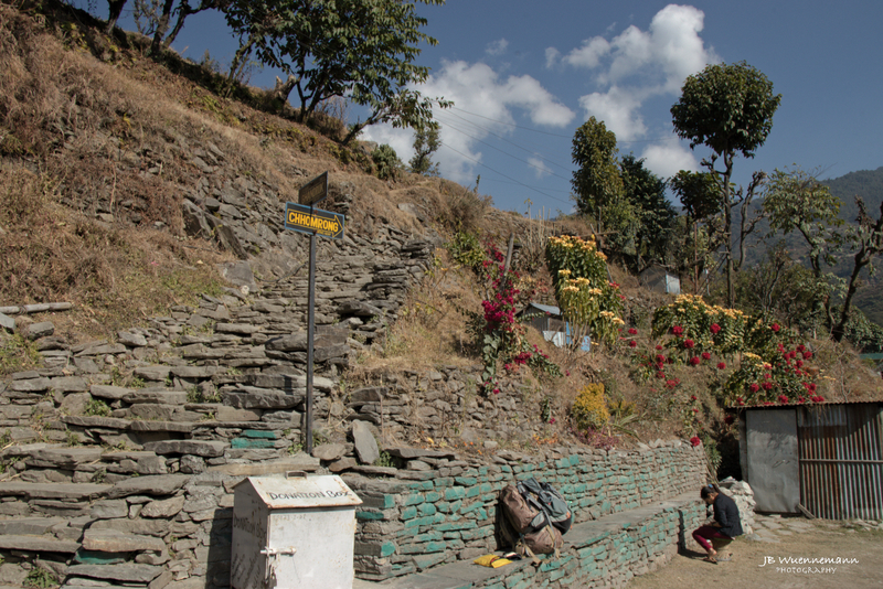 Pathway to Ghandruk.jpg