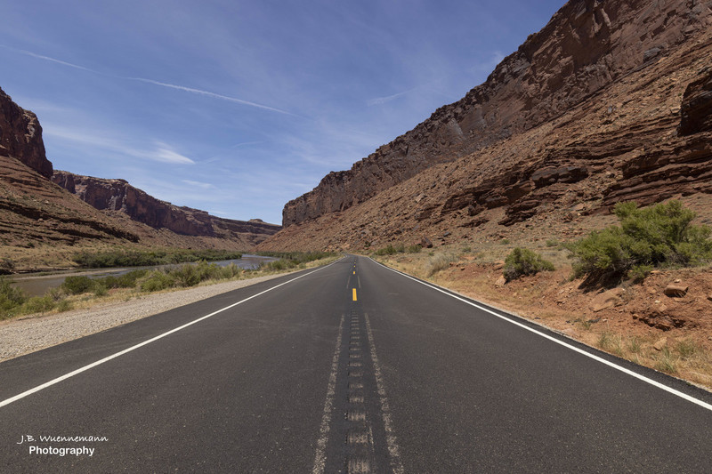 Road from Moab.jpg