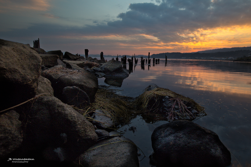 Sunrise at Lake Shinji-ko.jpg