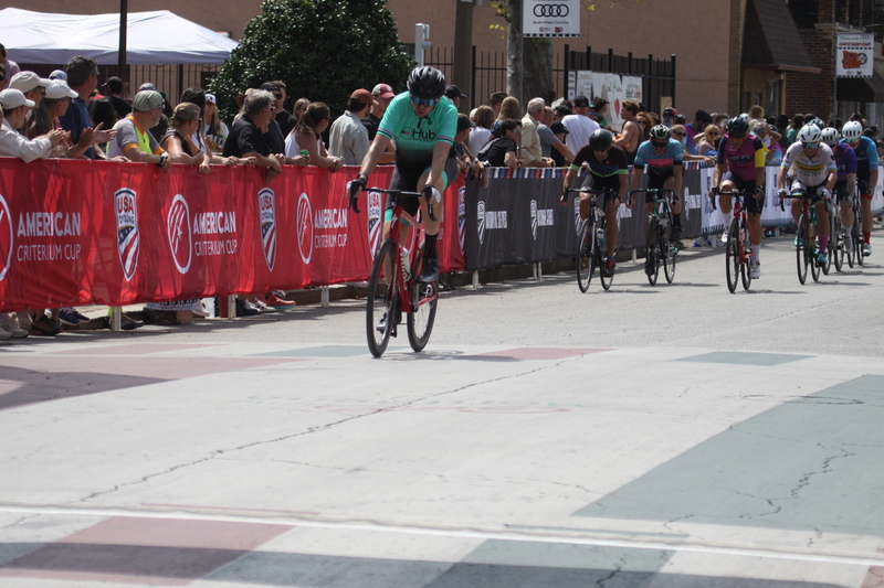 Giro della Montagna 2025 A -II.jpg :: Giro della Montagna 2025/Gateway Cup 2025 - August, 31st, 2025 - Men's CAT 4/5 - The Giro della Montagna presented by Volpi Foods - the third stop of the Bommarito Audi West County Gateway Cup and the final event on the American Criterium Cup. The course is called -The Hill- for a reason. Long and rectangular, the uphill race from turn 2 to turn3 decides the race. Turn 4 leads to a Mach 5 downhill sprint, making lap positioning critical. Presented by Volpi Foods - A USA Cycling sanctioned race.
