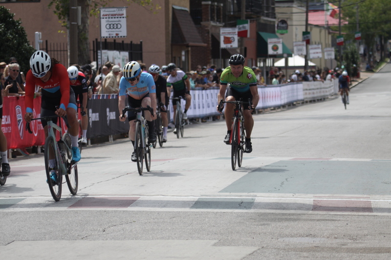 Giro della Montagna 2025 A -XVIII.jpg :: Giro della Montagna 2025/Gateway Cup 2025 - August, 31st, 2025 - Men's CAT 4/5 - The Giro della Montagna presented by Volpi Foods - the third stop of the Bommarito Audi West County Gateway Cup and the final event on the American Criterium Cup. The course is called -The Hill- for a reason. Long and rectangular, the uphill race from turn 2 to turn3 decides the race. Turn 4 leads to a Mach 5 downhill sprint, making lap positioning critical. Presented by Volpi Foods - A USA Cycling sanctioned race.