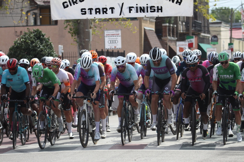 Giro della Montagna 2025 B -CII.jpg :: Giro della Montagna 2025/Gateway Cup 2025 - August 31st 2025 - Masters 40+ CAT 1-4 50 Minute race, Field of 150 - The Giro della Montagna presented by Volpi Foods - the third stop of the Bommarito Audi West County Gateway Cup and the final event on the American Criterium Cup. The course is called - The Hill - for a reason long and rectangular the uphill race from turn 2 to turn 3 decides the race. Turn 4 leads to a Mach 5 downhill sprint, making lap positioning critical. - Presented by Volpi Foods - USA Cycling 
