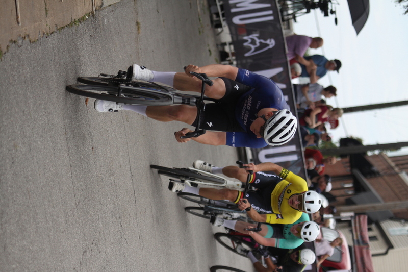 Giro della Montagna 2025 B -LI.jpg :: Giro della Montagna 2025/Gateway Cup 2025 - Men's CAT 3/4, 50 minutes of racing, August 31st 2025 - The Giro della Montagna presented VOLPI Foods - the third stop of the Bommarito Audi West County Gateway Cup and the final event of the American Criterium Cup. The course is called -The Hill- for a reason. Long and rectangular the uphill race from turn 2 to turn 3 decides the race. Toun 4 leads to a Mach 5 downhill sprint, making lap positioning critical. Presented by VOLPI Foods - Union Cycliste Internationale - UCI Racing License - Designed for individuals racing in UCI events on US soil or abroad. USA Cycling's International membership grants you immediate access to thousands of bike races across the world. -USA Cycling website-