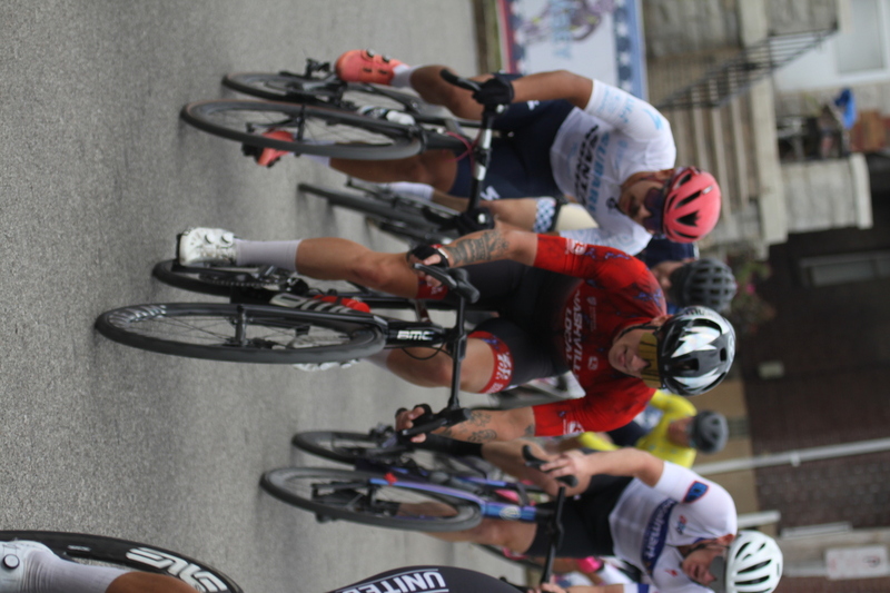 Giro della Montagna 2025 B -LXVIII.jpg :: Giro della Montagna 2025/Gateway Cup 2025 - Men's CAT 3/4, 50 minutes of racing, August 31st 2025 - The Giro della Montagna presented VOLPI Foods - the third stop of the Bommarito Audi West County Gateway Cup and the final event of the American Criterium Cup. The course is called -The Hill- for a reason. Long and rectangular the uphill race from turn 2 to turn 3 decides the race. Toun 4 leads to a Mach 5 downhill sprint, making lap positioning critical. Presented by VOLPI Foods - Union Cycliste Internationale - UCI Racing License - Designed for individuals racing in UCI events on US soil or abroad. USA Cycling's International membership grants you immediate access to thousands of bike races across the world. -USA Cycling website-