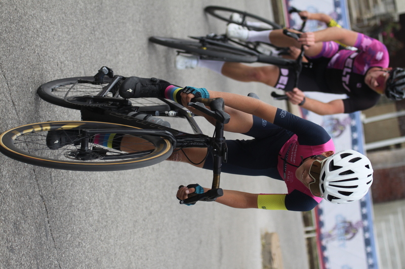 Giro della Montagna 2025 B -LXX.jpg :: Giro della Montagna 2025/Gateway Cup 2025 - Men's CAT 3/4, 50 minutes of racing, August 31st 2025 - The Giro della Montagna presented VOLPI Foods - the third stop of the Bommarito Audi West County Gateway Cup and the final event of the American Criterium Cup. The course is called -The Hill- for a reason. Long and rectangular the uphill race from turn 2 to turn 3 decides the race. Toun 4 leads to a Mach 5 downhill sprint, making lap positioning critical. Presented by VOLPI Foods - Union Cycliste Internationale - UCI Racing License - Designed for individuals racing in UCI events on US soil or abroad. USA Cycling's International membership grants you immediate access to thousands of bike races across the world. -USA Cycling website-