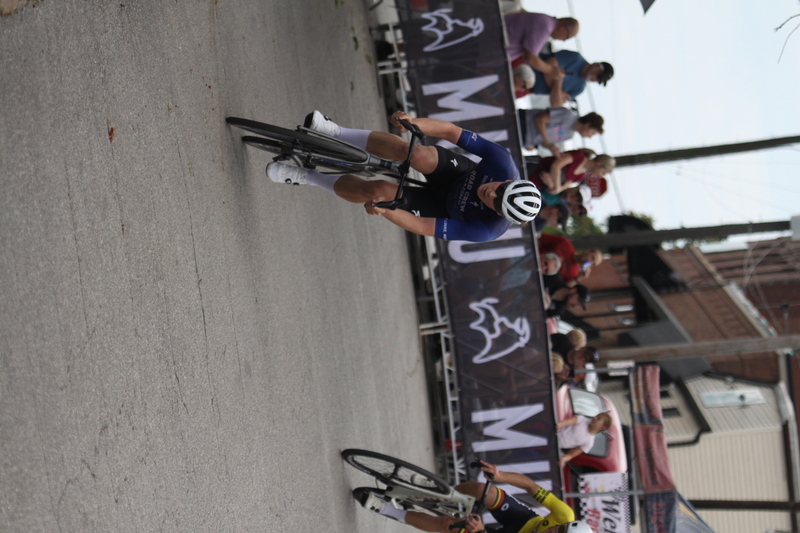 Giro della Montagna 2025 B -XXXXIX.jpg :: Giro della Montagna 2025/Gateway Cup 2025 - Men's CAT 3/4, 50 minutes of racing, August 31st 2025 - The Giro della Montagna presented VOLPI Foods - the third stop of the Bommarito Audi West County Gateway Cup and the final event of the American Criterium Cup. The course is called -The Hill- for a reason. Long and rectangular the uphill race from turn 2 to turn 3 decides the race. Toun 4 leads to a Mach 5 downhill sprint, making lap positioning critical. Presented by VOLPI Foods - Union Cycliste Internationale - UCI Racing License - Designed for individuals racing in UCI events on US soil or abroad. USA Cycling's International membership grants you immediate access to thousands of bike races across the world. -USA Cycling website-