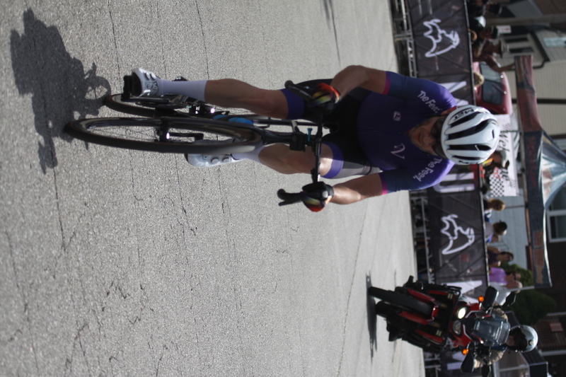 Giro della Montagna 2025 C -XIV.jpg :: Giro della Montagna 2025/Gateway Cup 2025 - August 31st 2025 - Masters 40+ CAT 1-4 50 Minute race, Field of 150 - The Giro della Montagna presented by Volpi Foods - the third stop of the Bommarito Audi West County Gateway Cup and the final event on the American Criterium Cup. The course is called - The Hill - for a reason long and rectangular the uphill race from turn 2 to turn 3 decides the race. Turn 4 leads to a Mach 5 downhill sprint, making lap positioning critical. - Presented by Volpi Foods - USA Cycling 