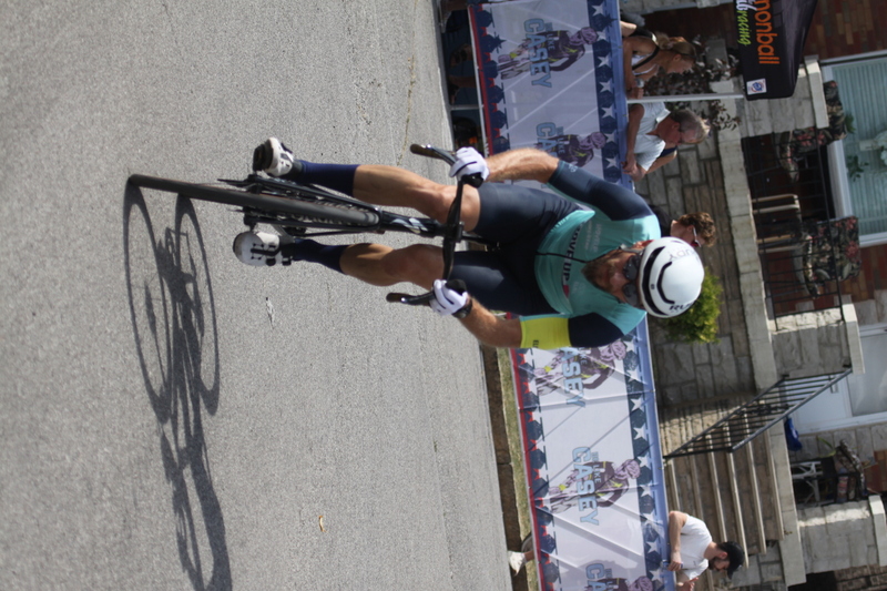 Giro della Montagna 2025 C -XVI.jpg :: Giro della Montagna 2025/Gateway Cup 2025 - August 31st 2025 - Masters 40+ CAT 1-4 50 Minute race, Field of 150 - The Giro della Montagna presented by Volpi Foods - the third stop of the Bommarito Audi West County Gateway Cup and the final event on the American Criterium Cup. The course is called - The Hill - for a reason long and rectangular the uphill race from turn 2 to turn 3 decides the race. Turn 4 leads to a Mach 5 downhill sprint, making lap positioning critical. - Presented by Volpi Foods - USA Cycling 