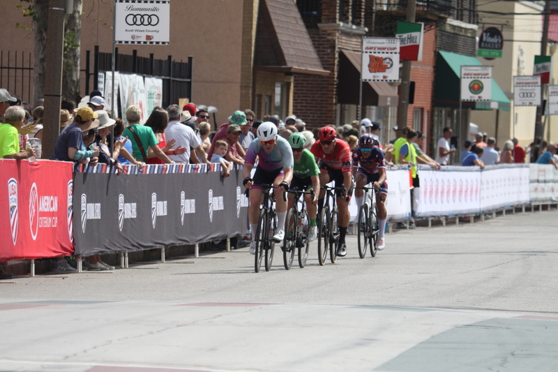 Giro della Montagna 2025 C -XXXIII.jpg :: Giro della Montagna 2025/Gateway Cup 2025 - August 31st 2025 - Masters 40+ CAT 1-4 50 Minute race, Field of 150 - The Giro della Montagna presented by Volpi Foods - the third stop of the Bommarito Audi West County Gateway Cup and the final event on the American Criterium Cup. The course is called - The Hill - for a reason long and rectangular the uphill race from turn 2 to turn 3 decides the race. Turn 4 leads to a Mach 5 downhill sprint, making lap positioning critical. - Presented by Volpi Foods - USA Cycling 