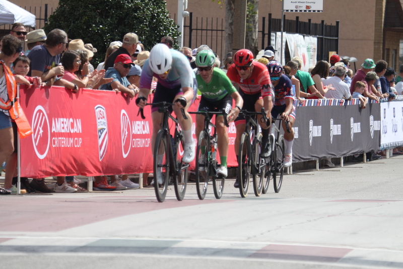 Giro della Montagna 2025 C -XXXVII.jpg :: Giro della Montagna 2025/Gateway Cup 2025 - August 31st 2025 - Masters 40+ CAT 1-4 50 Minute race, Field of 150 - The Giro della Montagna presented by Volpi Foods - the third stop of the Bommarito Audi West County Gateway Cup and the final event on the American Criterium Cup. The course is called - The Hill - for a reason long and rectangular the uphill race from turn 2 to turn 3 decides the race. Turn 4 leads to a Mach 5 downhill sprint, making lap positioning critical. - Presented by Volpi Foods - USA Cycling 