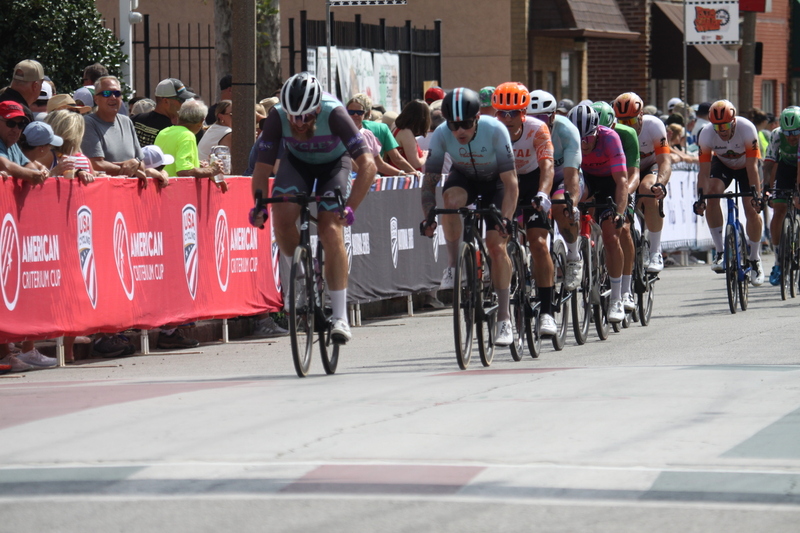 Giro della Montagna 2025 C -XXXX.jpg :: Giro della Montagna 2025/Gateway Cup 2025 - August 31st 2025 - Masters 40+ CAT 1-4 50 Minute race, Field of 150 - The Giro della Montagna presented by Volpi Foods - the third stop of the Bommarito Audi West County Gateway Cup and the final event on the American Criterium Cup. The course is called - The Hill - for a reason long and rectangular the uphill race from turn 2 to turn 3 decides the race. Turn 4 leads to a Mach 5 downhill sprint, making lap positioning critical. - Presented by Volpi Foods - USA Cycling 
