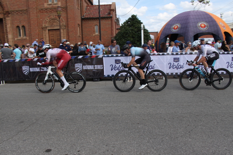 Giro della Montagna 2025 D -XXI.jpg :: Giro della Montagna 2025/Gateway Cup 2025 - August 31st 2025 - CAT 2-3, 55 Minutes of racing, a field of 150, The Giro della Montagna presented by VOLPI FOODS - the third stop of the Bommarito Audi West County Gateway Cup and the final event on the America Criterium Cup circuit. The course is called -The Hill- for a reason long and rectangular, the uphill race from turn 2 to turn 3 decides the race. Turn 4 leads to a Mach 5 uphill sprint, making lap positioning critical. - presented by VOLPI FOODS - USA Cycling offers various license for cyclists including annual and one-day options, to participate in sanctioned events across the country. -USA Cycling- This license allows unlimited access to over 3,000 USA Cycling -Sanctionedevents throughout the year, provides insurance coverage during events, and supports athlete development programs. It is valid until December 31st of the year purchased. International Race License - This license is required for cyclists wishing to compete in international events and must be obtained prior to registration for competitions like the World Championships. -USA Cycling website-