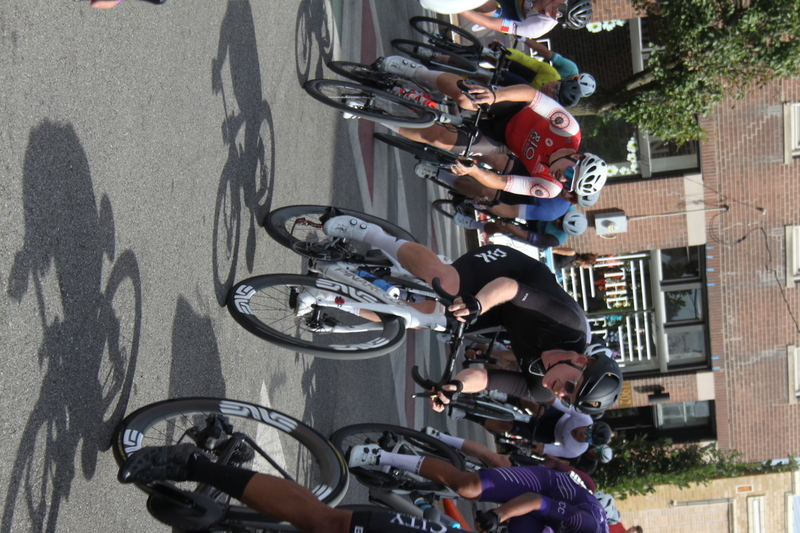 Giro della Montagna 2025 D -XXXXIX.jpg :: Giro della Montagna 2025/Gateway Cup 2025 - August 31st 2025 -Men's CAT 2-3, 55 minutes of racing in a field of 150, Day three of four days of racing. The race is held in The Hill area of St. Louis, Missouri, USA. Category 3 (CAT 3) This intermediate category features longer and more challenging races, requiring a good understanding of racing tactics. Category 2 (CAT 2) Advanced category for experienced riders, with even more competitive races. -USA Cycling-