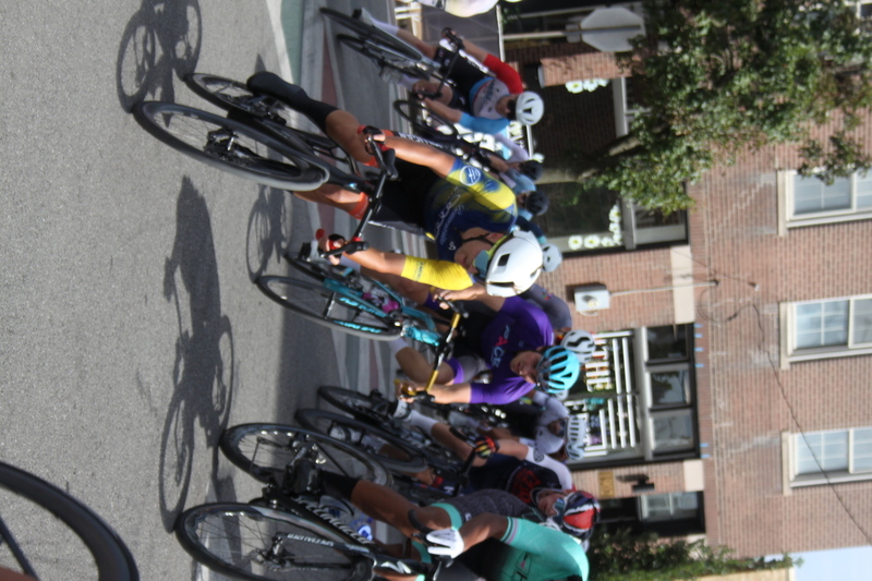 Giro della Montagna 2025 D -XXXXV.jpg :: Giro della Montagna 2025/Gateway Cup 2025 - August 31st 2025 -Men's CAT 2-3, 55 minutes of racing in a field of 150, Day three of four days of racing. The race is held in The Hill area of St. Louis, Missouri, USA. Category 3 (CAT 3) This intermediate category features longer and more challenging races, requiring a good understanding of racing tactics. Category 2 (CAT 2) Advanced category for experienced riders, with even more competitive races. -USA Cycling-
