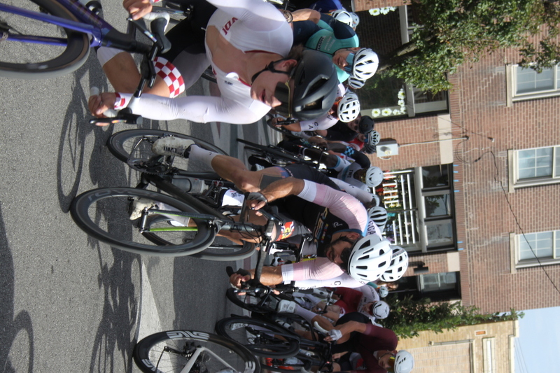 Giro della Montagna 2025 D -XXXXVII.jpg :: Giro della Montagna 2025/Gateway Cup 2025 - August 31st 2025 -Men's CAT 2-3, 55 minutes of racing in a field of 150, Day three of four days of racing. The race is held in The Hill area of St. Louis, Missouri, USA. Category 3 (CAT 3) This intermediate category features longer and more challenging races, requiring a good understanding of racing tactics. Category 2 (CAT 2) Advanced category for experienced riders, with even more competitive races. -USA Cycling-