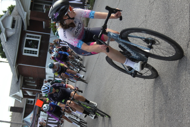 Giro della Montagna 2025 E -CI.jpg :: Giro della Montagna 2025/Gateway Cup 2025 - American Criterium Cup 2025 - Women's Pro 1-2, 70 minutes of racing, a field 150, Stop 6 - Bommarito Audi West County Gateway Cup, Four days of racing over Labor Day Weekend, The Bommarito Audi West County Gateway Cup feature four of St. Louis signature neighborhoods and the final stage of the American Criterium Cup at the Classic Giro della Montagna Criterium. -USA Cycling- Pelton - in a bicycle race, the term -peloton- refers to the main group of riders, also known as the -pack- or -bunch.- Riders race in a pack to draft, which means they ride closely together to save energy and improve speed.   