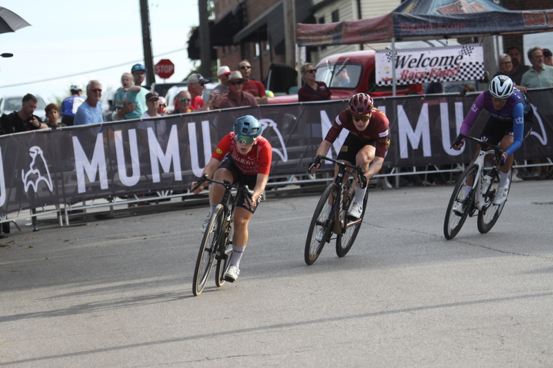 Giro della Montagna 2025 E -LIV.jpg :: Giro della Montagna 2025/Gateway Cup 2025 - American Criterium Cup 2025- August 31st 2025 - Women's Pro Cycling, CAT 1-2, 70 minutes of racing, a field of 150, The Giro della Montagna presented by VOLPI FOODS - the third stop of the Bommarito Audi West County Gateway Cup and the final event on the American Criterium Cup. The course is called -The Hill- for a reason long and rectangular the uphill race from turn 2 to turn 3 decides the race. Turn 4 leads to a Mach 5 downhill sprint, making lap positioning critical. -presented by VOLPI FOODS- Stop 6 - Bommarito Audi West County Gateway Cup, Four days of racing over Labor Day Weekend, The Bommarito Audi West County Gateway Cup feature four of St. Louis Signature neighborhoods and the final stage of the American Criterium Cup at the Classic Giro della Montagna Criterium. - USA Cycling -