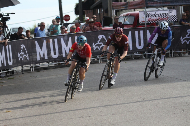 Giro della Montagna 2025 E -LV.jpg :: Giro della Montagna 2025/Gateway Cup 2025 - American Criterium Cup 2025- August 31st 2025 - Women's Pro Cycling, CAT 1-2, 70 minutes of racing, a field of 150, The Giro della Montagna presented by VOLPI FOODS - the third stop of the Bommarito Audi West County Gateway Cup and the final event on the American Criterium Cup. The course is called -The Hill- for a reason long and rectangular the uphill race from turn 2 to turn 3 decides the race. Turn 4 leads to a Mach 5 downhill sprint, making lap positioning critical. -presented by VOLPI FOODS- Stop 6 - Bommarito Audi West County Gateway Cup, Four days of racing over Labor Day Weekend, The Bommarito Audi West County Gateway Cup feature four of St. Louis Signature neighborhoods and the final stage of the American Criterium Cup at the Classic Giro della Montagna Criterium. - USA Cycling -