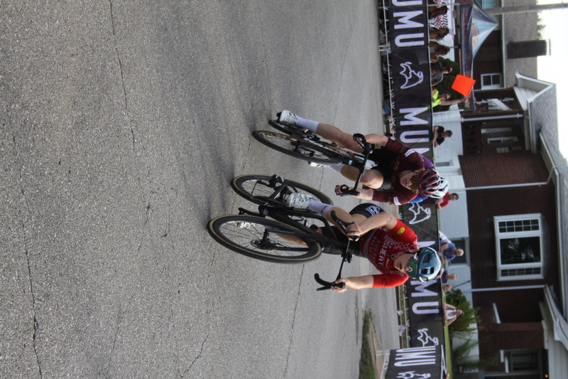 Giro della Montagna 2025 E -LXXXIX.jpg :: Giro della Montagna 2025/Gateway Cup 2025 - American Criterium Cup 2025 - Women's Pro 1-2, 70 minutes of racing, a field 150, Stop 6 - Bommarito Audi West County Gateway Cup, Four days of racing over Labor Day Weekend, The Bommarito Audi West County Gateway Cup feature four of St. Louis signature neighborhoods and the final stage of the American Criterium Cup at the Classic Giro della Montagna Criterium. -USA Cycling- Pelton - in a bicycle race, the term -peloton- refers to the main group of riders, also known as the -pack- or -bunch.- Riders race in a pack to draft, which means they ride closely together to save energy and improve speed.   