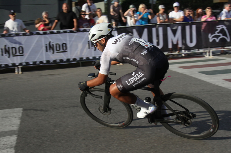 Giro della Montagna 2025 F -LI.jpg :: Giro della Montagna 2025, Gateway Cup 2025, August 31st 2025, Men's CAT 1, 70 Minutes of racing, a field of 150- The Giro della Montagna presented by VOLPI FOODS - the third stop of the Bommarito Audi West County Gateway Cup and the final event on the American Criterium Cup. The course is called -The Hill- for a reason long and rectangular the uphill race from turn 2 to turn 3 decides the race. Turn 4 leads to a Mach 5 downhill sprint, making lap positioning critical. -Presented by VOLPI FOODS- Category 1 (CAT I) The highest level, reserved for elite riders who have demonstrated exceptional skill and performance. -USA Cycling- UCI Racing License - Designed for individuals racing in UCI events on US soil or abroad, USA Cycling's International Membership grants you immediate access to thousands bike races around the world. -USA Cycling-