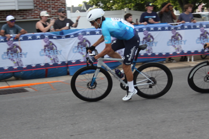 Giro della Montagna 2025 F -XV.jpg :: Giro della Montagna 2025/Gateway Cup 2025 - American Criterium Cup 2025 - Men's Pro CAT I, 70 minutes of racing, field of 150, Stop 6 - Bommarito Audi West County Gateway Cup - Four days of racing over Labor Day weekend, The Bommarito Audi West County Gateway Cup feature four of St. Louis Signature neighborhoods and the final stage of the American Criterium Cup at the Classic Giro della Montagna Criterium. USA Cycling - Category 1 (CAT I) The highest level, reserved for elite riders who have demonstrated exceptional skill and performance. 
