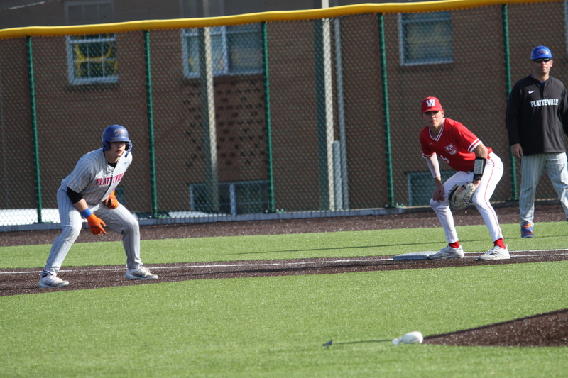 IMG_0085.jpg :: Wash U Baseball vs University of Platteville-Wisconsin at Kelly Field - Irv Utz Stadium on Washington University-St. Louis, Missouri, USA campus. Division III Baseball, University Athletic Association, NCAA Baseball