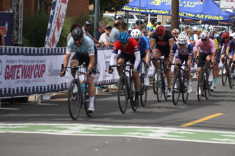 IMG_0801.jpg :: Tour de Florissant 2025/Gateway Cup 2025 - Masters 50+/60+ CAT 1-4, 40 Minutes of racing, a field 100 - September 1st 2025 - Tour de Florissant - New course 2025! The fourth and final leg of the Gateway Cup gets underway in Historic Old Town Florissant in St. Louis County. This technical course races through one of St. Louis' most nostalgic locales. Note - the course has been shifted to a flat finish in front of Historic City Hall, one mild climb, 6 turns. This is the 40th Anniversary of the Gateway Cup.  