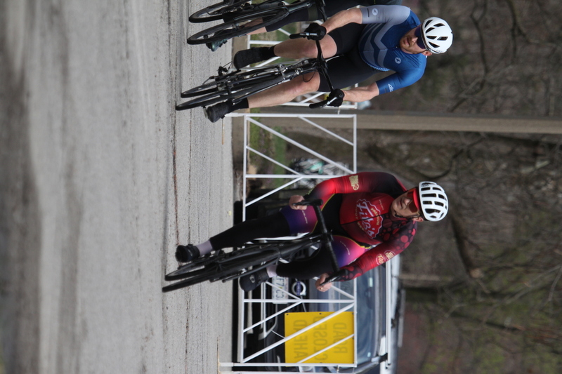 Mike Murray Classic Criterium 2025 D -CIII.jpg :: Tour of St. Louis in St. Louis, Missouri, USA., today's race is the Mike Murray Classic Criterium 2025, USAC CAT 4 BAR, 60 Min. race. Mike Murray Classic Course - A flat and fast course with wide open straightaways and a few technical turns. Race by St. Louis landmarks, the Missouri History Museum and The Muny Opera. Peloton - In a bicycle race, the term - Peloton - refers to the main group of riders, also known as the -pack- or -bunch-. Riders race in a pack to draft, which means they ride closely together to save energy and improve speed. 