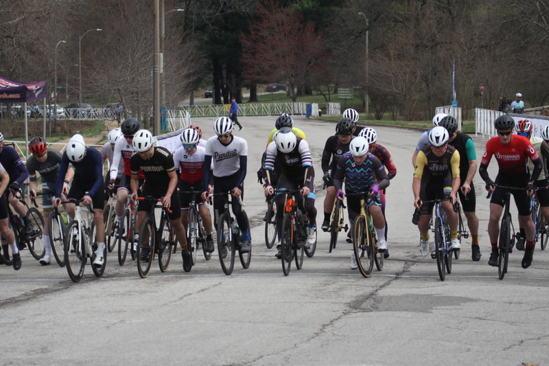 Mike Murray Classic Criterium 2025 D -LXXI.jpg :: Tour of St. Louis in St. Louis, Missouri, USA., today's race is the Mike Murray Classic Criterium 2025, USAC CAT 4 BAR, 60 Min. race. Mike Murray Classic Course - A flat and fast course with wide open straightaways and a few technical turns. Race by St. Louis landmarks, the Missouri History Museum and The Muny Opera. Peloton - In a bicycle race, the term - Peloton - refers to the main group of riders, also known as the -pack- or -bunch-. Riders race in a pack to draft, which means they ride closely together to save energy and improve speed. 