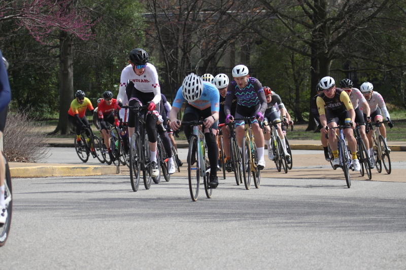 Mike Murray Classic Criterium 2025 D -LXXXVI.jpg :: Tour of St. Louis in St. Louis, Missouri, USA., today's race is the Mike Murray Classic Criterium 2025, USAC CAT 4 BAR, 60 Min. race. Mike Murray Classic Course - A flat and fast course with wide open straightaways and a few technical turns. Race by St. Louis landmarks, the Missouri History Museum and The Muny Opera. Peloton - In a bicycle race, the term - Peloton - refers to the main group of riders, also known as the -pack- or -bunch-. Riders race in a pack to draft, which means they ride closely together to save energy and improve speed. 