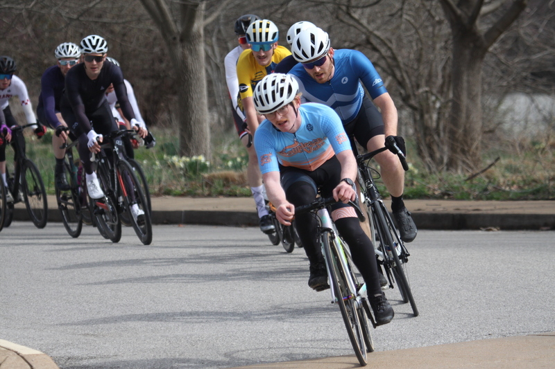 Mike Murray Classic Criterium 2025 D -LXXXXI.jpg :: Tour of St. Louis in St. Louis, Missouri, USA., today's race is the Mike Murray Classic Criterium 2025, USAC CAT 4 BAR, 60 Min. race. Mike Murray Classic Course - A flat and fast course with wide open straightaways and a few technical turns. Race by St. Louis landmarks, the Missouri History Museum and The Muny Opera. Peloton - In a bicycle race, the term - Peloton - refers to the main group of riders, also known as the -pack- or -bunch-. Riders race in a pack to draft, which means they ride closely together to save energy and improve speed. 