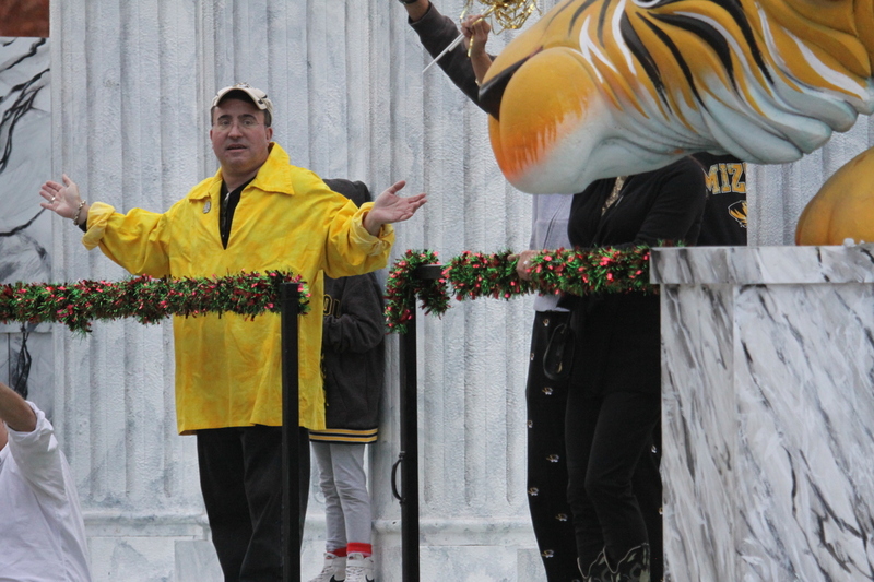 St Louis Thanksgiving Parade 2025 A -XII.jpg :: St. Louis Thanksgiving Parade 2025 - 11/22/2025 - 2pm - The parade began at the Stifel Theatre (Kiel Opera House) on Market Street in St. Louis, Missouri, USA. The St. Louis Thanksgiving Parade is the parade that starts the Winter Holiday Season. The Parade ends at Kiener Plaza near the Old Courthouse in front of the Gateway Arch. 