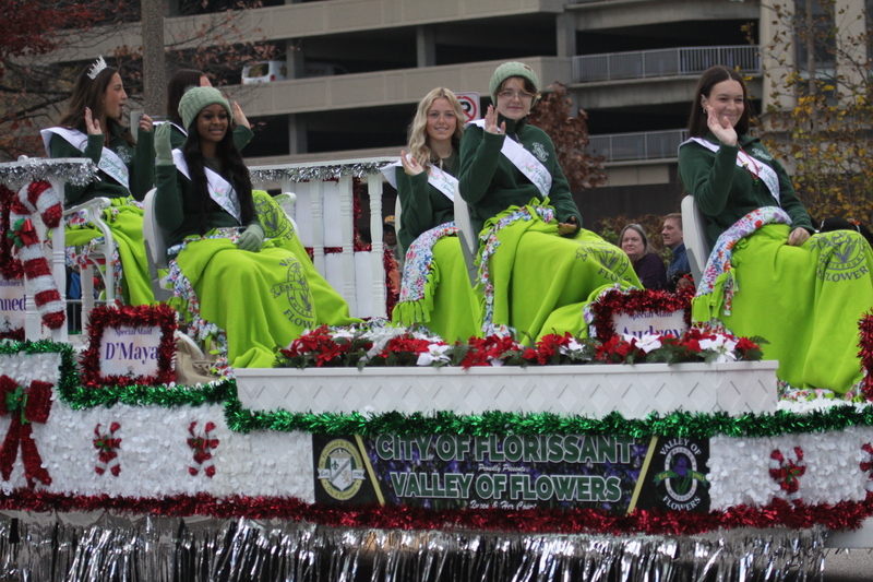 St Louis Thanksgiving Parade 2025 A -XXVIII.jpg :: St. Louis Thanksgiving Parade 2025 - 11/22/2025 - 2pm - The parade began at the Stifel Theatre (Kiel Opera House) on Market Street in St. Louis, Missouri, USA. The St. Louis Thanksgiving Parade is the parade that starts the Winter Holiday Season. The Parade ends at Kiener Plaza near the Old Courthouse in front of the Gateway Arch. 