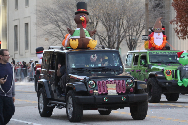 St Louis Thanksgiving Parade 2025 B -LV.jpg :: St. Louis Thanksgiving Parade 2025 - 11/22/2025 2pm - The parade is held in Downtown St. Louis on Market Street ending at Kiener Plaza. The Thanksgiving Parade is the start of the St. Louis Holiday Season. This year's parade has over 120 entrees Marching Bands, Parade floats, and Moolah Shriners. St. Louis, Missouri, USA