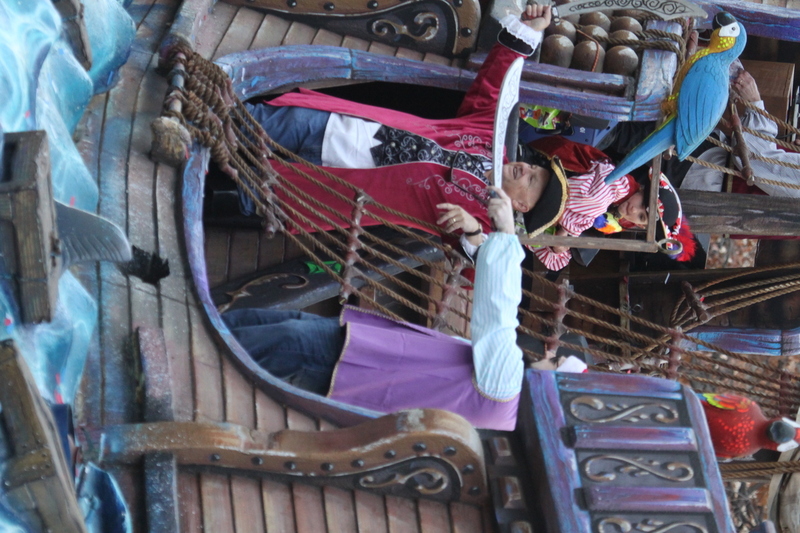 St Louis Thanksgiving Parade 2025 B -V.jpg :: St. Louis Thanksgiving Parade 2025 - 11/22/2025 2pm - The parade is held in Downtown St. Louis on Market Street ending at Kiener Plaza. The Thanksgiving Parade is the start of the St. Louis Holiday Season. This year's parade has over 120 entrees Marching Bands, Parade floats, and Moolah Shriners. St. Louis, Missouri, USA