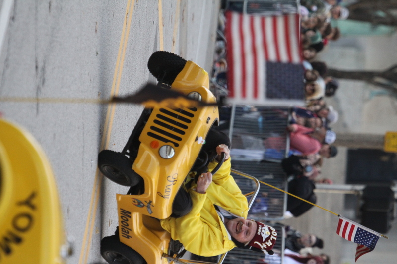 St Louis Thanksgiving Parade 2025 C.jpg :: St. Louis Thanksgiving Parade 2025 - 11/22/2025 - 2pm - The parade began at the Stifel Theatre (Kiel Opera House) on Market Street in St. Louis, Missouri, USA. The St. Louis Thanksgiving Parade is the parade that starts the Winter Holiday Season. The Parade ends at Kiener Plaza near the Old Courthouse in front of the Gateway Arch. 