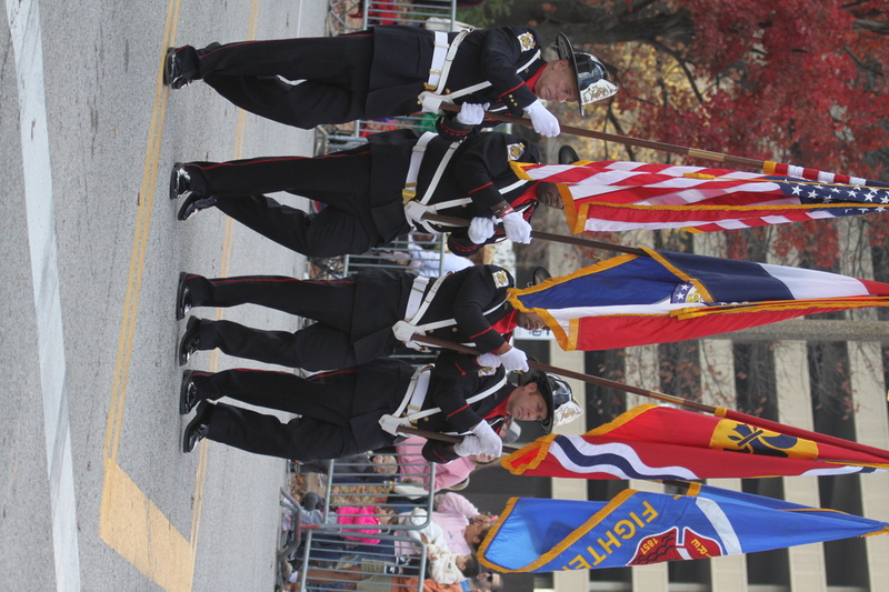St Louis Thanksgiving Parade 2025 LX.jpg :: St Louis Thanksgiving Parade 2025 - 11/22/2025 - 2pm the parade made its way down Market Street to Kiener Plaza in St. Louis, Missouri, USA.  More than 120 entrees to the delight of spectators. it was a warmer than usual day for late November in St Louis. After the parade is the opening of Kiener Plaza's Winterfest 2025. Lighting of the tree for the beginning of the Christmas season. 